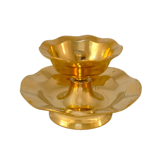 Brass Lehar Deep/ Lehar Pyali diya with tray/ Traditional Puja table Diya/ Pooja Oil Lamp, Height 3 Inches (₹670)