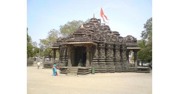 Ambreshwar Shiva Temple,Darshan Information