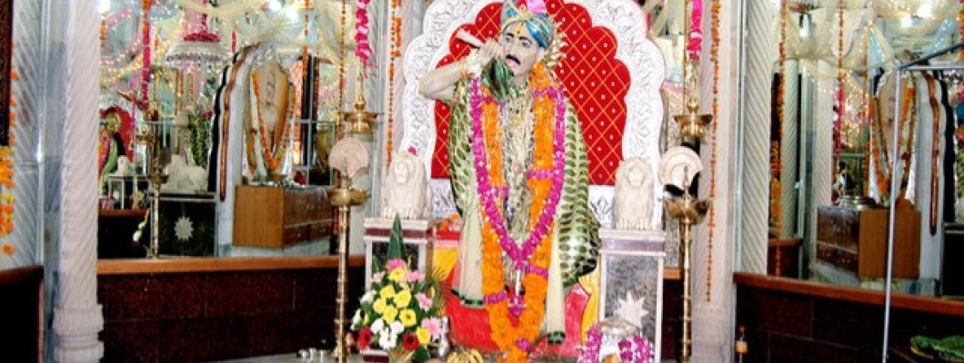 Gajanan Maharaj temple