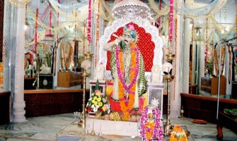 Gajanan Maharaj temple