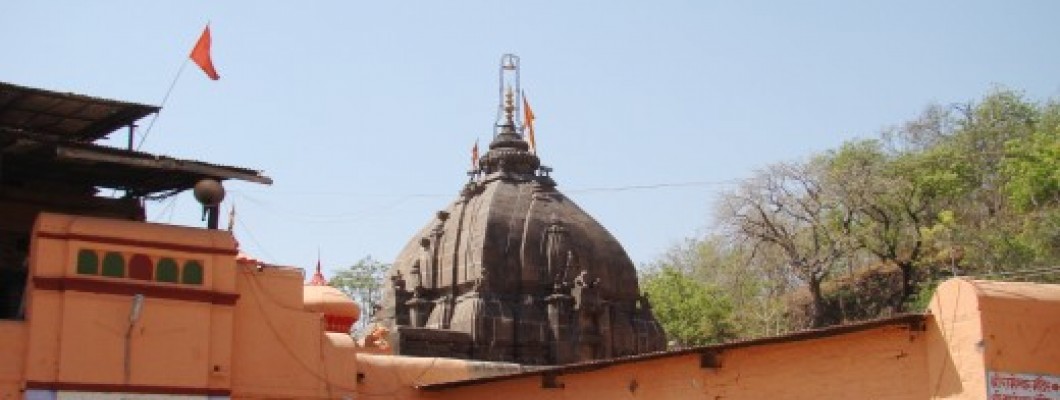 Parli Vaijnath Temple, Sri Vaijanath Temple